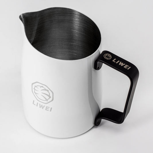 #06 圓嘴奶壺限量版 - "Liwei"