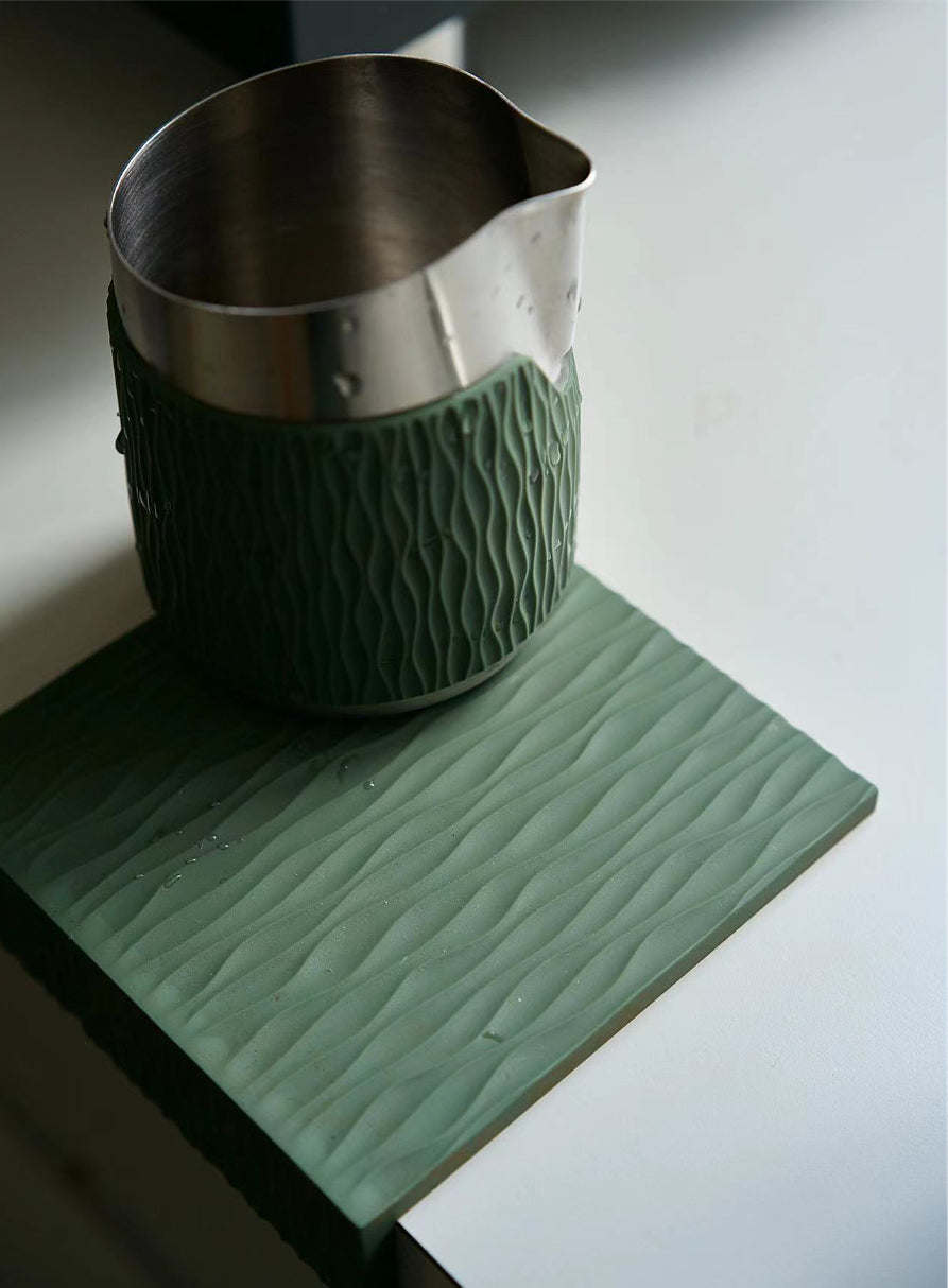 #06 Round Spout Milk Pitcher - Handleless